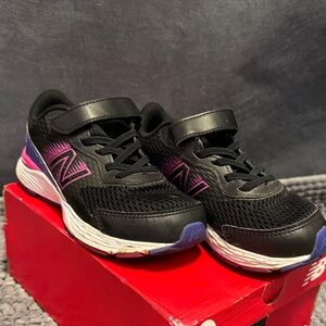 New Balance Bungee Kids' Black and Pink Sneakers Size 13W